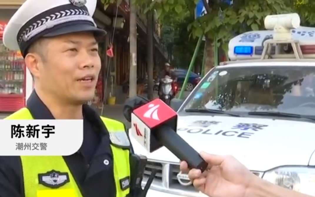廣東一男子酒駕拒絕配合，鑽進警方車底，妻子還動手打警察
